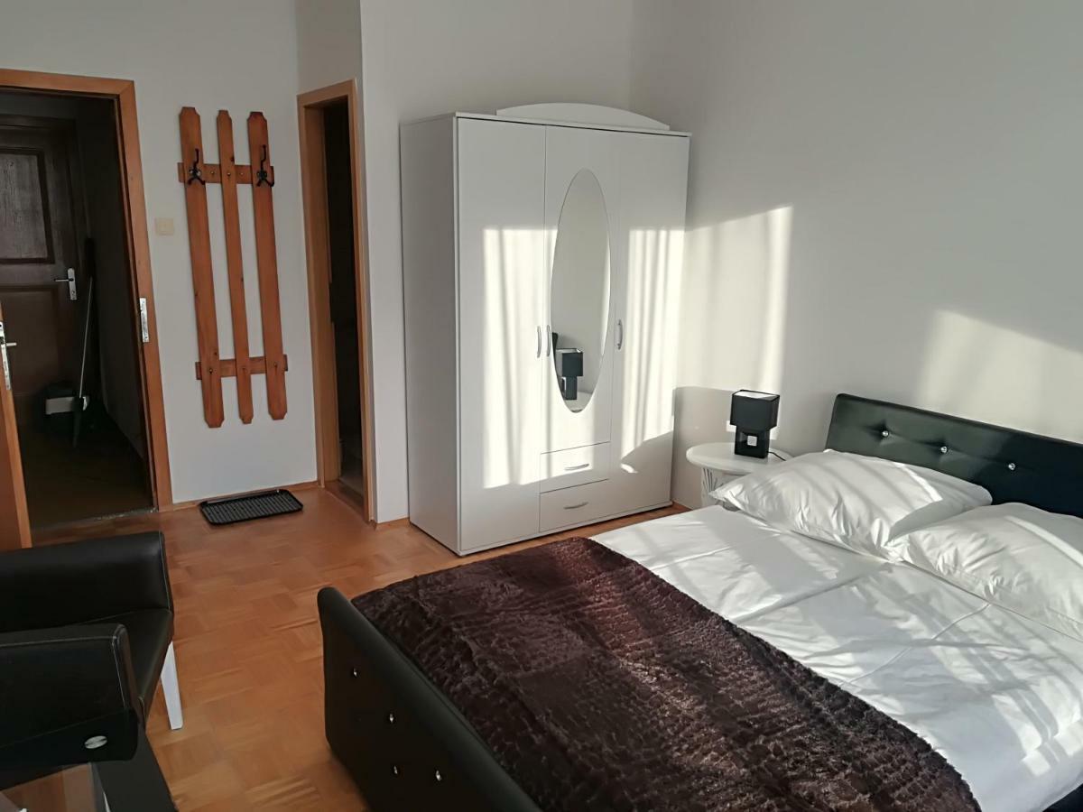 Privatzimmer Dimitrova Ulrichsberg Kültér fotó