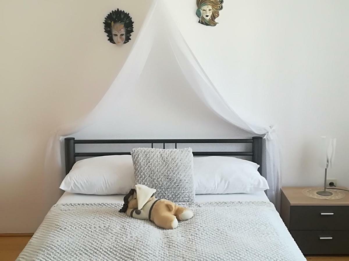 Privatzimmer Dimitrova Ulrichsberg Kültér fotó